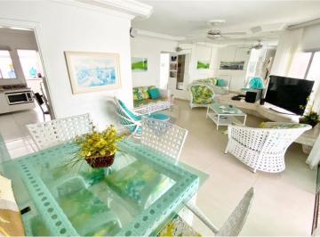 Apartamento · 193m² · 3 Quartos · 1 Vaga · Cobertura 3 quartos com 2 suites pronta para morar próximo da praia do Tombo