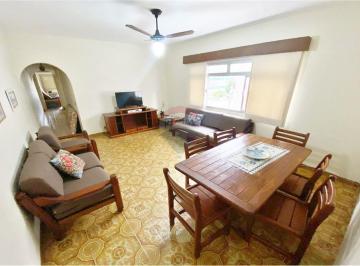 Apartamento · 82m² · 2 Quartos · 1 Vaga · Apartamento de dois dormitórios com sacada a 1 quadra e meia da praia das Astúrias