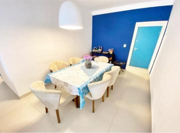 Apartamento · 70m² · 2 Quartos · 1 Vaga · Ótimo apartamento de 2 quartos com 2 banheiros apoucas quadras da praia das Astúrias