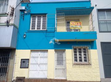 Casa · 250m² · 6 Quartos · Sobrado com  6 dormitórios ,  5 suítes em ótima localização.