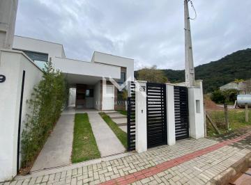 Casa de 3 quartos, Itapema · CASA TÉRREA DE 3 QUARTOS, NOVA A VENDA EM ITAPEMA