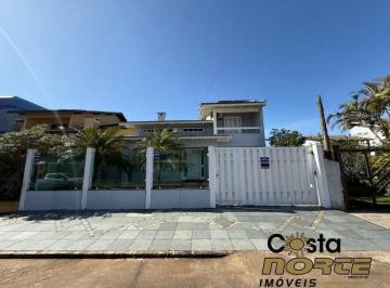 Casa · 265m² · 4 Quartos · Sobrado Mobiliado Próximo do Mar em Tramandaí