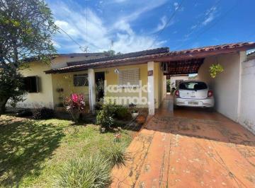 Casa · 303m² · 4 Quartos · 3 Vagas · Casa - Térrea com 4 quartos à Venda, Centro - Araçoiaba da Serra