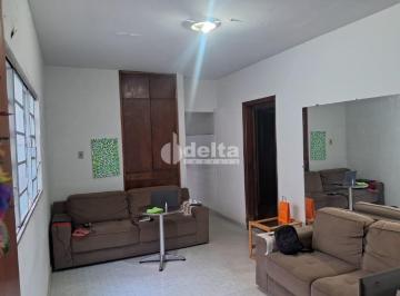 NULL · Casa residencial disponível para locação no bairro Lidíce em Uberlândia-MG