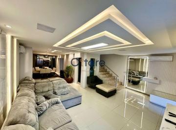 Casa · 220m² · 3 Quartos · 5 Vagas · Casa duplex solta - MOBILIADA