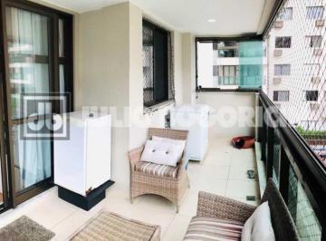 Apartamento · 81m² · 3 Quartos · 1 Vaga · Apartamento Condomínio Pontal Oceanico 3 quartos (1 suíte)