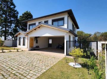 f9429dd7037d2cbadc2f1e39d3f49f0fb9159d36 · Casa com 3 suítes, 313 m² - venda por R$ 5.000.000 ou aluguel por R$ 30.000/mês - Granja Viana - Alp