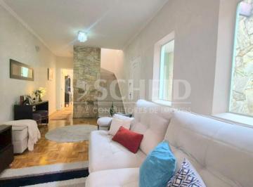Casa · 152m² · 3 Quartos · 2 Vagas · Casa à venda de 152,00m² útil, com 3 quartos e 2 vagas, no Jardim Consórcio.