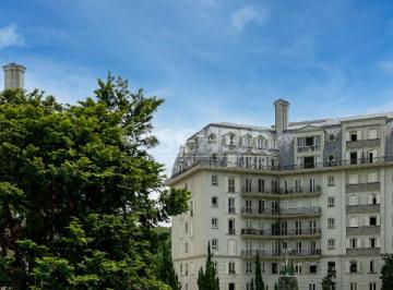 Apartamento · 200m² · 2 Quartos · 3 Vagas · Jardim Guedala, apartamento em prédio muito requisitado!