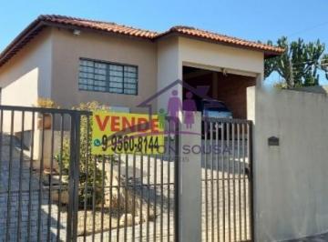 Foto 01 · Casa à venda em Monte Sião-MG: 3 quartos, 1 suíte, 5 vagas de garagem! Confira essa oportunidade no