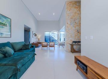 Casa de 3 quartos, Águas Claras · ARNIQUEIRAS 3 QUARTOS SUÍTES PISCINA CHURRASQUEIRA MOBILADA CONDOMÍNIO
