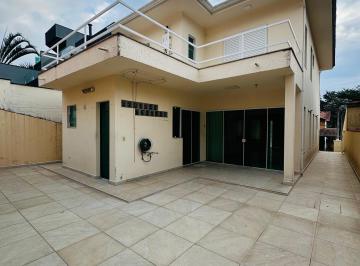 Casa de 3 quartos, Mogi das Cruzes · Casa Alto Padrão com 3 Quartos Locação Aruã em Mogi das Cruzes