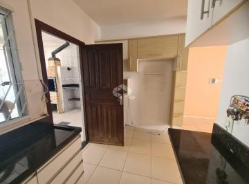 696258_iR649296BRAp_696258682e2e9c10f4f.jpg · Casa Ampla com 2 Quarto mais 2 Vagas de Garagem e Churrasqueira em São José/SC