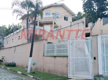 dee45a4febc3b776a427d3664adf1d42.jpg · Cond. fechado de 240.22m² com 3 quartos