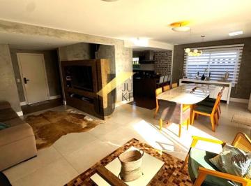 Foto 01 · Casa a venda em condomínio na região do Alphaville com 3 quartos sendo todos suítes uma máster com