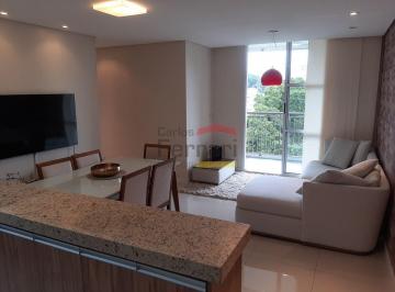 Apartamento · 72m² · 3 Quartos · 1 Vaga · Apartamento na Freguesia de 72M² com 3 dormitórios, repleto de armários, varanda e 1 vaga.