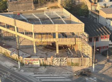 Comercial · 240m² · Galpão Novo para Comercio 275 m2 em avenida movimentada