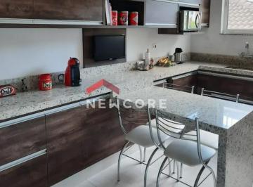 Casa · 340m² · 3 Quartos · 4 Vagas · Casa em Rua Dona Zília - Centro - Tremembé/SP