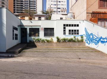 Comercial · 231m² · 8 Quartos · 3 Vagas · Casa comercial na Rua Agostinho Rodrigues Filho, N. 445 • 231 m²