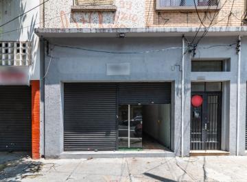 Comercial · 50m² · 4 Quartos · 1 Vaga · Loja na Rua Silva Bueno, N. 832 • 50 m²