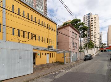 Comercial · 240m² · 2 Vagas · Casa comercial na Rua Hildebrando Thomáz de Carvalho, N. 60 - Pavimento terreo • 240 m²