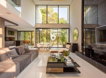 Casa · 539m² · 3 Quartos · 4 Vagas · Casa em condomínio a venda em Santa Felicidade · 5