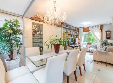 Apartamento · 98m² · 3 Quartos · 3 Vagas · TRÊS QUARTOS E TRÊS VAGAS NA MELHOR LOCALIZAÇÃO DO BAIRRO!