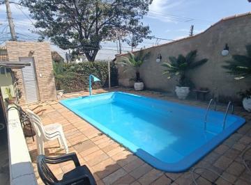 Casa · 360m² · 3 Quartos · Casa à venda - em São Gotardo