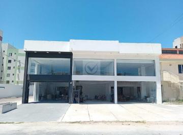 Comercial · 44m² · 4 Vagas · Oportunidade Comercial Imperdível na Coroa do Meio sala comercial 43,80m2