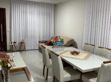 Casa · 170m² · 3 Quartos · 2 Vagas · Casa à venda, 3 quartos, 1 suíte, 2 vagas, Nova Serrana - Sete Lagoas/MG