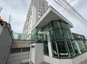 Apartamento · 147m² · 4 Quartos · 2 Vagas · Apartamento com 4 quartos sendo 2 suítes disponível para locação no bairro Centro em Uberlândia-MG