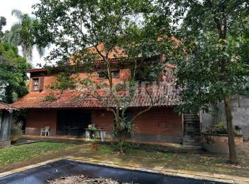 Casa · 548m² · 4 Quartos · 10 Vagas · Conforto e segurança, condomínio às margens da represa do Guarapiranga.