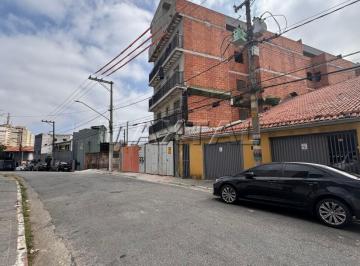 Casa · 260m² · 6 Quartos · 3 Vagas · Casa à venda de 260m², com 6 dormitórios sendo 2 suítes, com 3 vagas, na Vila Mazzei.