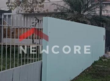 Casa · 110m² · 2 Quartos · 1 Vaga · Casa em Rua Dom Mateus - Jardim Iate Clube - Balneário Camboriú/SC