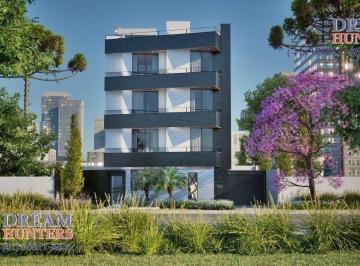 Apartamento · 68m² · 3 Quartos · 2 Vagas · Apartamento de 68m² no bairro Hauer, com 3 quartos (1 suíte), 2 banheiros e 2 vagas de garagem
