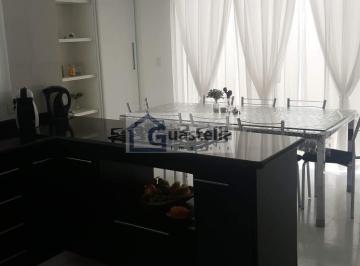 Casa · 220m² · 3 Quartos · 2 Vagas · Sobrado à Venda em Assunção, SBC: 3 Suítes, 5 Banheiros