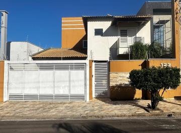 Casa · 220m² · 3 Quartos · 2 Vagas · Imóvel a venda no Parque das Esmeraldas - Marília, SP