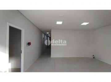 NULL · Loja disponível para locação no bairro Jardim Europa em Uberlândia-MG.