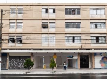 Comercial · 62m² · Loja na Rua Orfanato, 215 • 62 m²