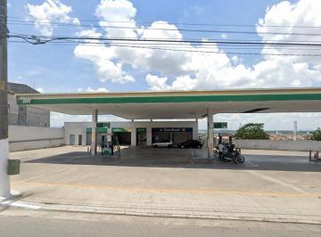 Comercial · 70m² · 4 Vagas · Loja em posto na Avenida Doutor Assis Ribeiro, N. 10555 • 70 m²