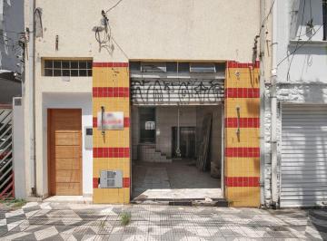 Comercial · 500m² · 1 Vaga · Loja na Praça Dirceu de Lima, N. 327 • 500 m²