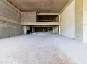 Comercial · 470m² · 2 Quartos · Loja na Rua Gerivatiba, N. 207 - Edifício River One • 470 m²