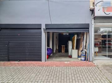 Comercial · 111m² · 2 Vagas · Casa comercial na Avenida João Carlos da Silva Borges, N. 672 • 111 m²
