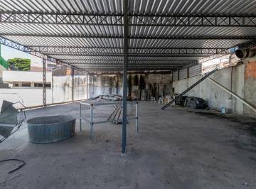 Comercial · 550m² · Sobreloja na Praça Maiacá, 3 - Galpão 1 e 2 • 550 m²