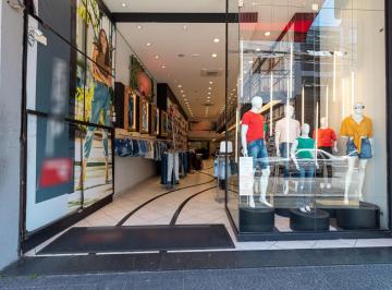 Comercial · 200m² · Loja na Rua Mendes Júnior, N. 429 • 200 m²