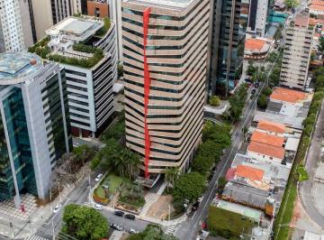 Comercial · 783m² · Loja na Praça Professor José Lannes, N. 40 • 783 m²