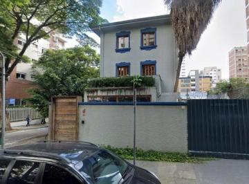 Comercial · 748m² · 4 Vagas · Prédio comercial na Rua Brasília, N. 90 • 748 m²