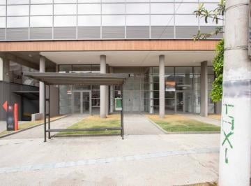 Comercial · 500m² · 9 Vagas · Loja em galeria na Avenida Bosque da Saúde, N. 1922 • 500 m²
