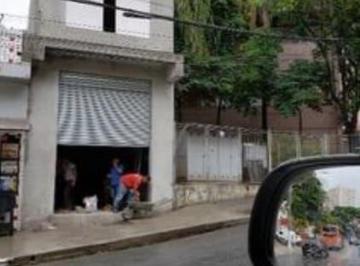 Comercial · 113m² · Loja na Avenida Diógenes Ribeiro de Lima, N. 2407 • 113 m²