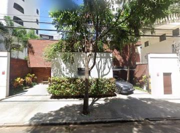 Comercial · 450m² · 5 Vagas · Casa comercial na Rua Professor Artur Ramos, N. 395 • 450 m²